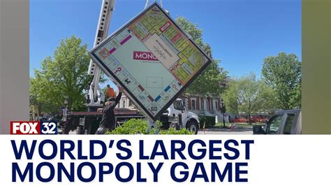 illinois monopoly|World's largest Monopoly game unveiled in Illinois .